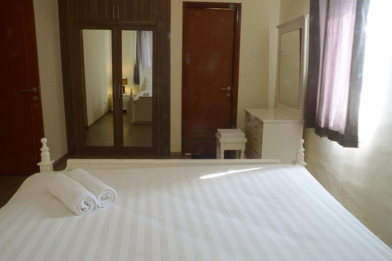 3Br Grand Palace With Private Bathtub By Travelio Джакарта Екстер'єр фото